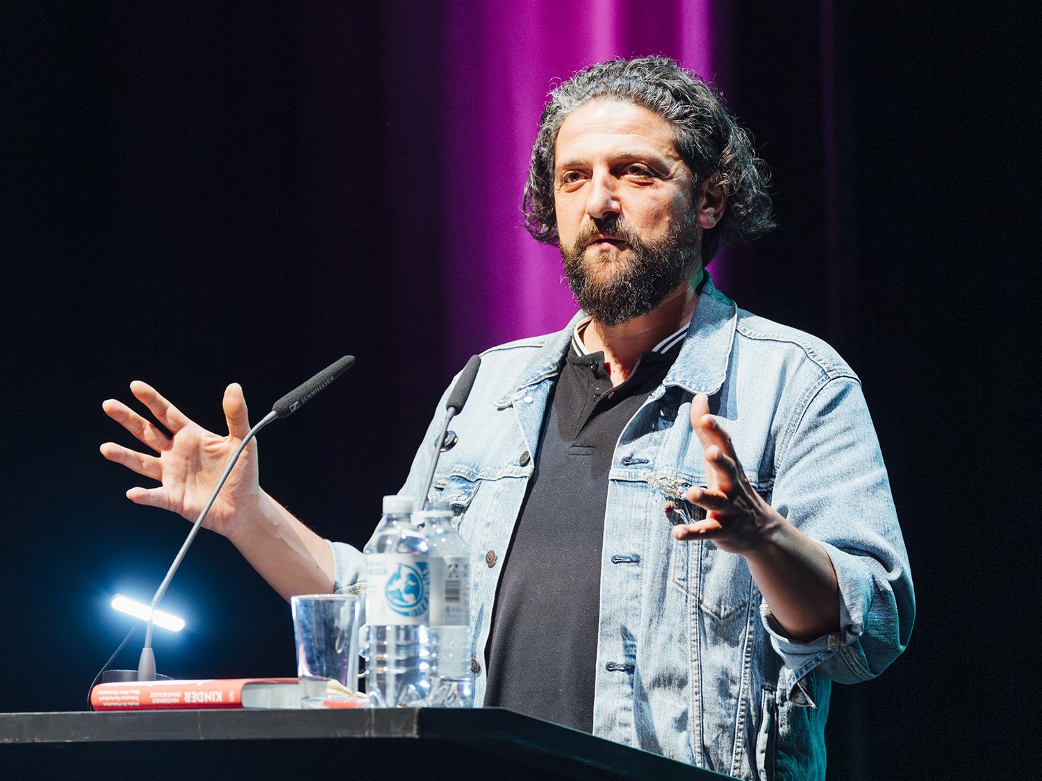 Krass-Festival-2026-Kampnagel-Hamburg-Aladin-ElMafaalani-Foto-Miguel-Ferraz