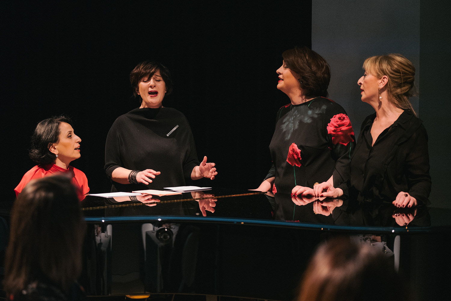 Krass-Festival-2026-Kampnagel-Hamburg-Supra-Ein-Fest-Nino-Haratischvili-©-Daniel-Dittus