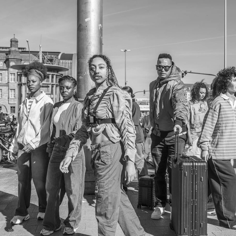 Krass-Festival-2026-Kampnagel-Hamburg-Stadtbild-Mona-Farivar-Branko-Simic-Foto-Armin-Smailovic